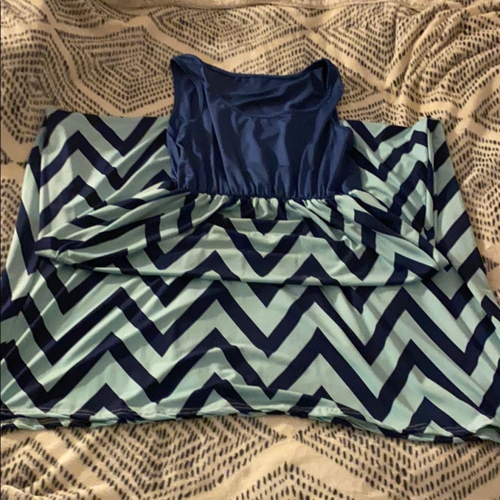 Dress - Picture 2 of 2